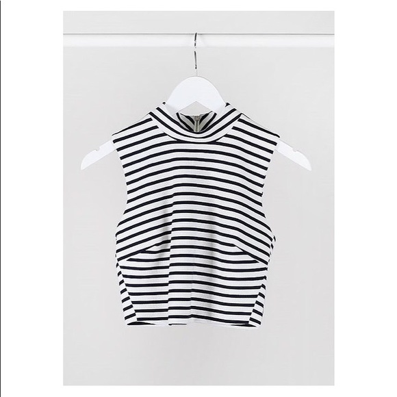 Tops - Last ☝️🎉HP🎉White Navy Striped Mock Neck Tank Top
